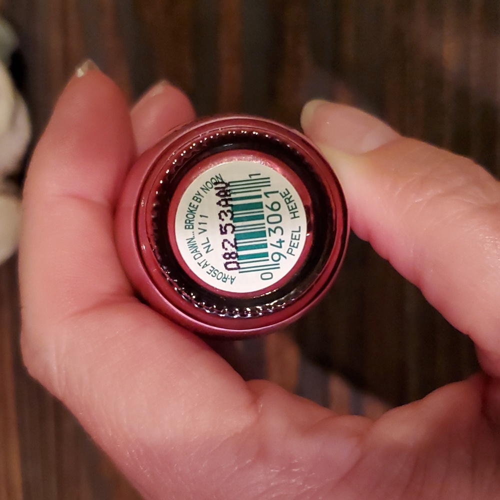 🎅 OPI - A Rose At Dawn - Picture 2 of 2